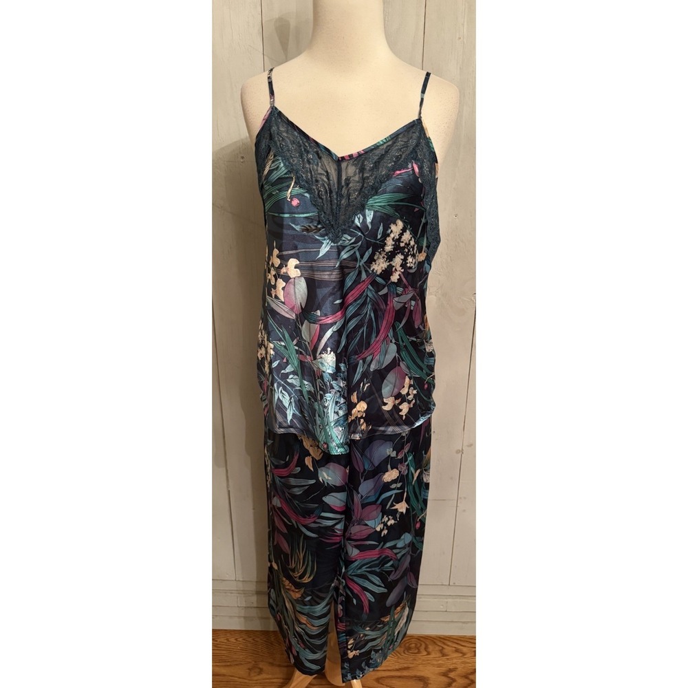 Linea Donatella Floral Cami Top & Cropped Pants Sleepwear Silky Pajama Set NWT